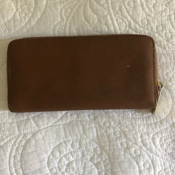 Micheal Kors Wallet - Picture 4 of 5